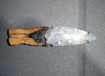 Flintstone dagger, 2900 BC. Found in Allensbach, Germany in 2003, amongst the remains of a pile dwelling near Lake Constance. Current location: Archäologisches Landesmuseum Konstanz, Germany