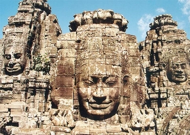 Face-towers depicting Bodhisattva Avalokiteshvara, Bayon-temple in Angkor, Cambodia (late 12th to beginning 13th century), by Manfred Werner
